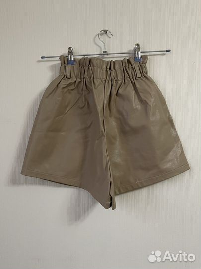 Кожаные шорты