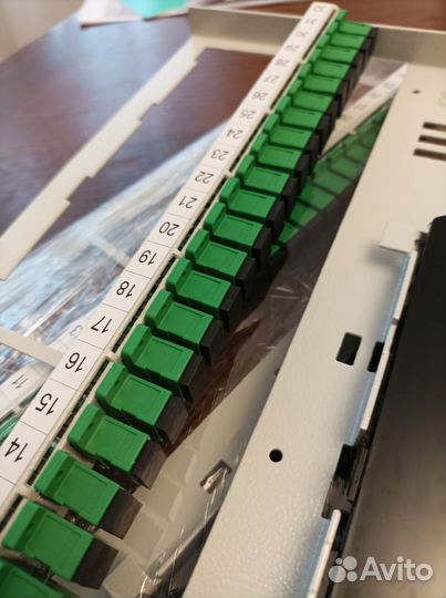 Кросс оптический 32 порта откидного типа со Сплайс