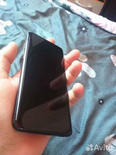 Телефон Samsung s9