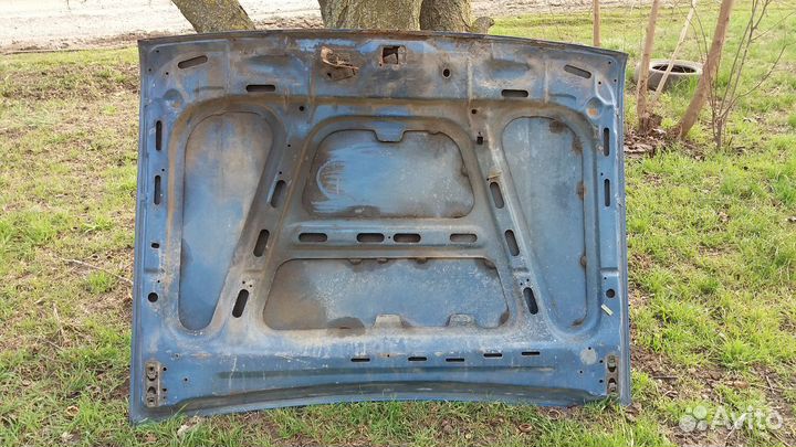 Ford Tempo Капот
