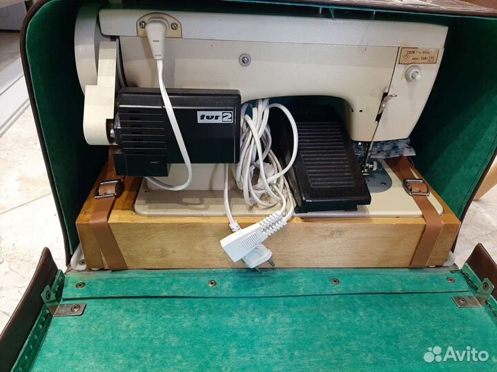 Швеная машинка чайка 142м