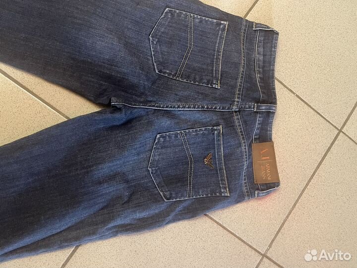 Джинсы armani