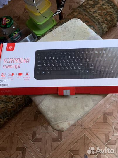 Беспроводная клавиатура новая абсолютно