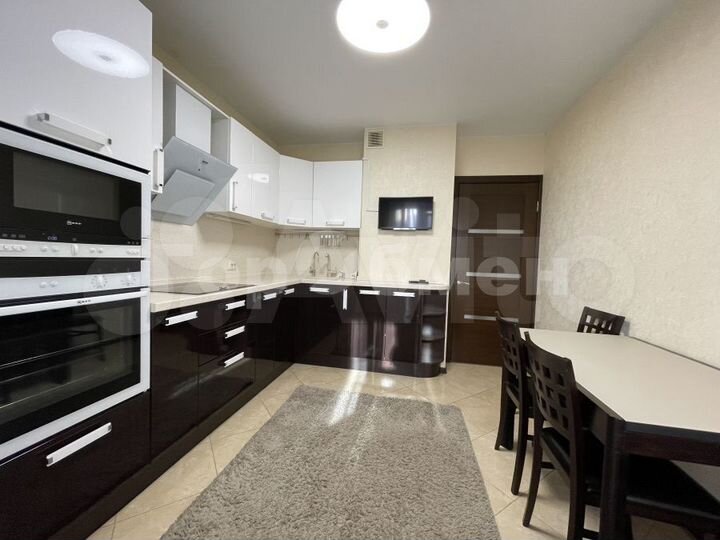 2-к. квартира, 70 м², 5/17 эт.