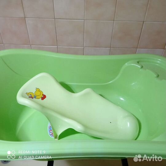 Ванночка для купания плюс горка.Для новорожденных