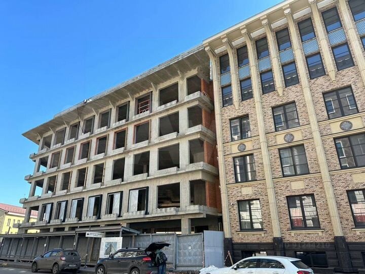 4-к. квартира, 198 м², 2/6 эт.