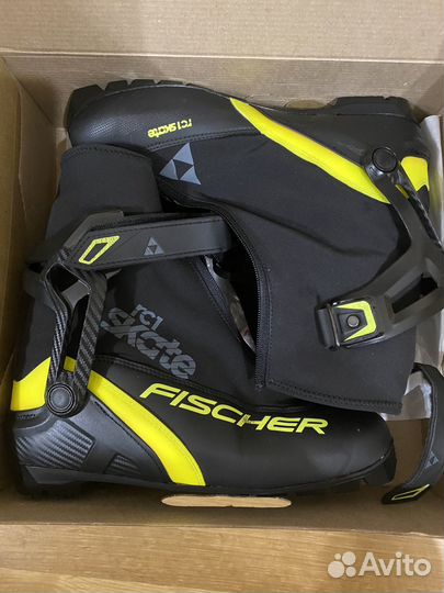 Лыжные ботинки fischer