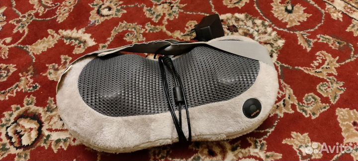 Массажная подушка для шеи