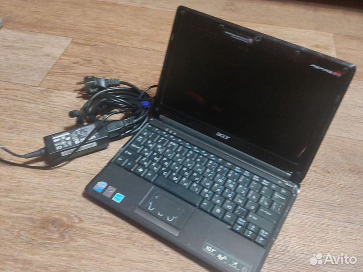 Acer aspire one