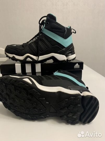 Ботинки зимние adidas 36