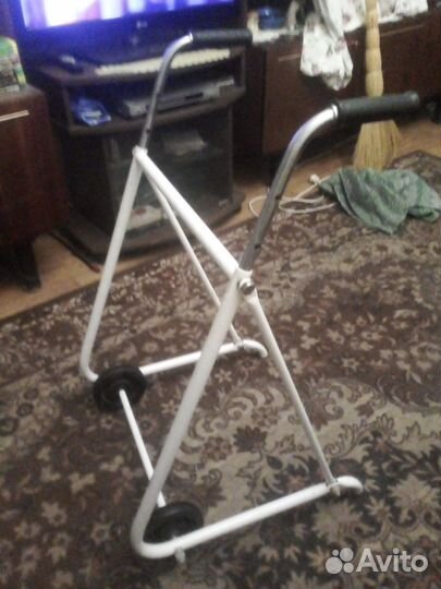 Ходунки для взрослых на колесах