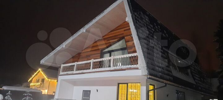 Дом 215 м² на участке 10 сот.