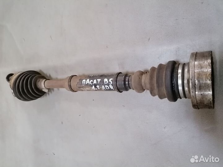 Привод передний левый Volkswagen Passat B5 1996-00