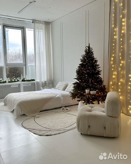 Аренда фотостудии с Новогодним интерьером