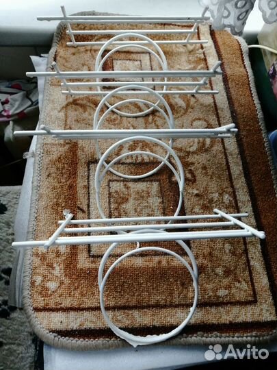 Подставка для цветов настенная металл