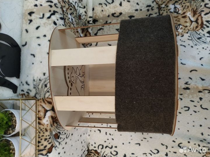 Новый домик для собак или кошек