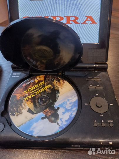 Портативный видеопроигрыватель