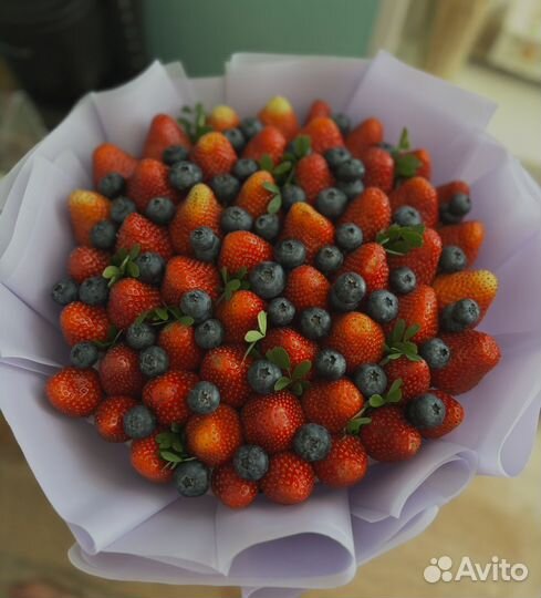 Съедобные букеты из клубники/подарок для женщин