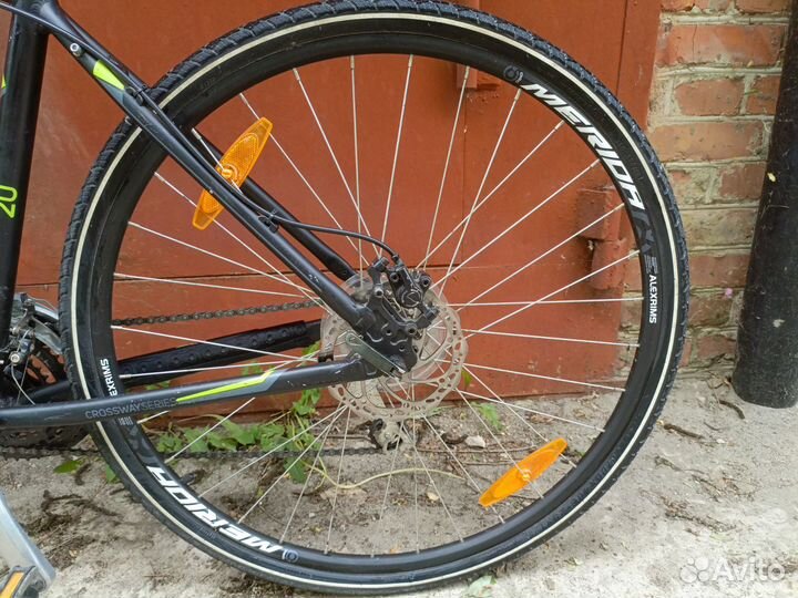 Гибридный велосипед Merida crossway 20