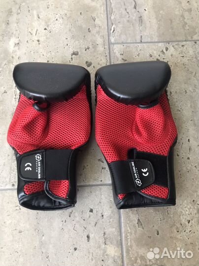 Боксерские перчатки domyos 11