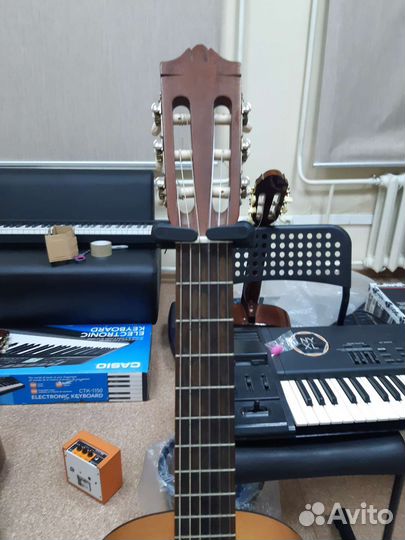 Классическая гитара yamaha c40m