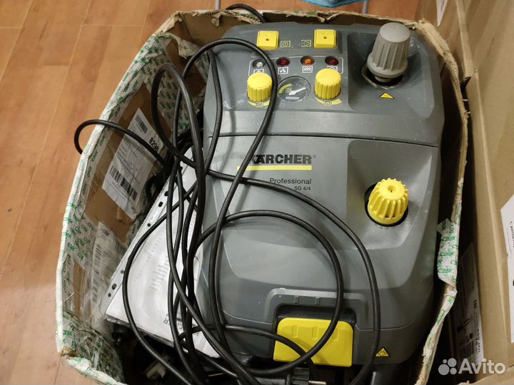 Пароочиститель karcher SG 4/4