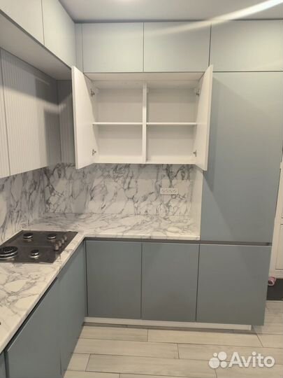 Кухоннвй гарнитур с подсветкой в рассрочку