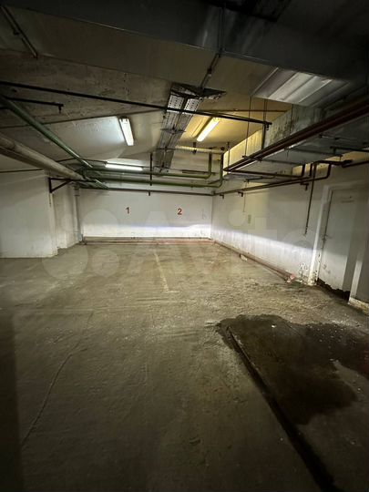 Машиноместо, 20 м²