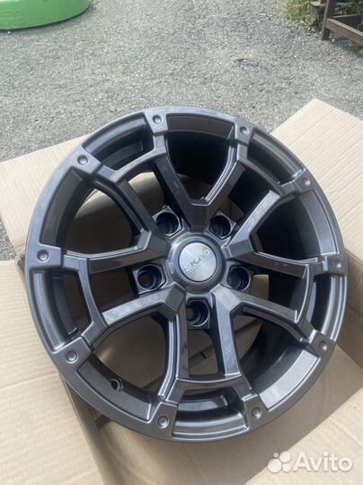 R16 5/139,7 ET15 новые литые на Ниву графит