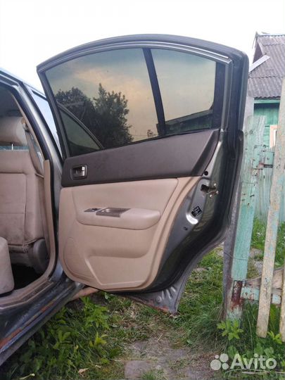 Дверь chery фора место с зеркалом и петла