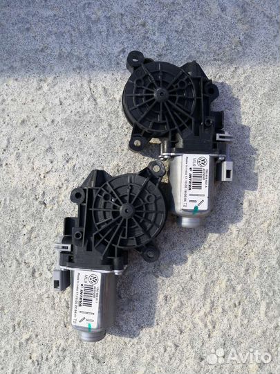 Стеклоподъемный механизм передний Volkswagen Polo