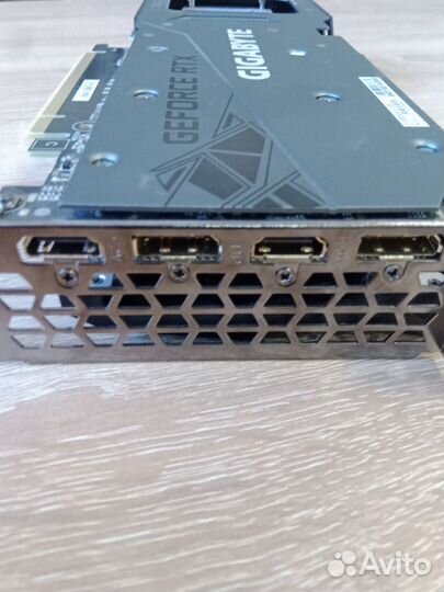 Видеокарта Gigabyte RTX 3050 память Micron