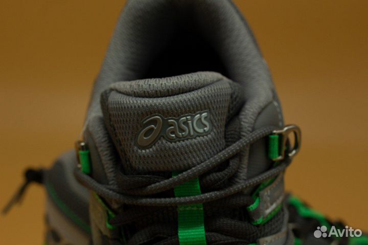 Asics Kahana TR V2 green