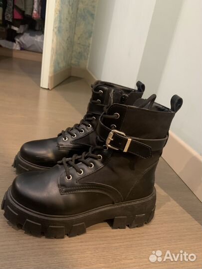 Ботинки женские