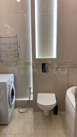 2-к. квартира, 65 м², 10/12 эт.