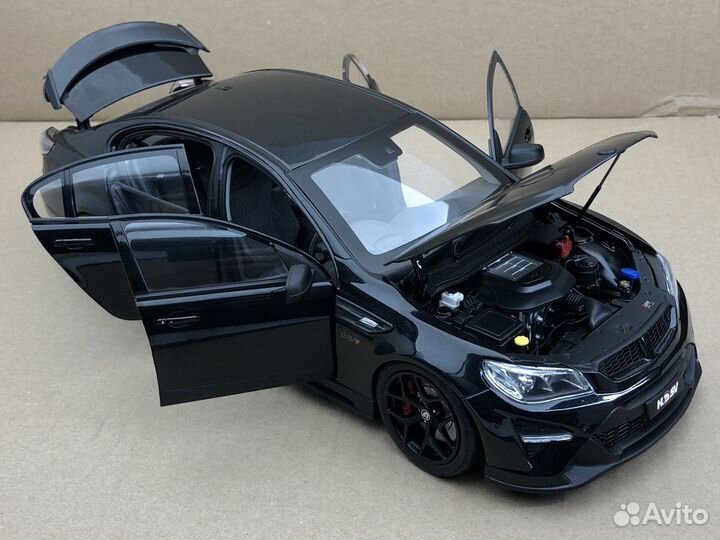 Holden Hsv Gtsr W1 Phantom Biante 1:18