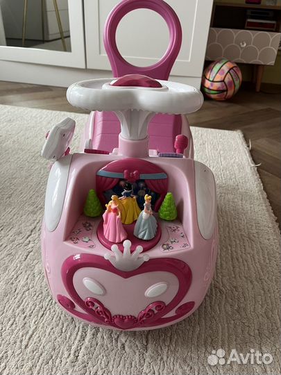 Детская машинка каталка с ручкой