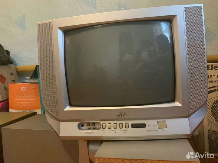 Телевизор JVC 14 дюймов