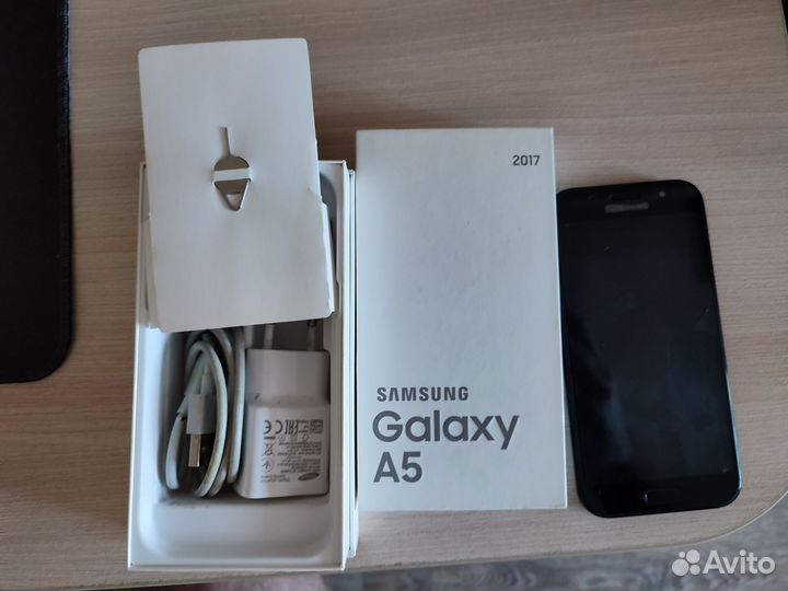 Samsung Galaxy A5 (2017) SM-A520F/DS, 3/32 ГБ