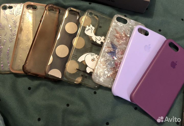 Чехлы на iPhone 8