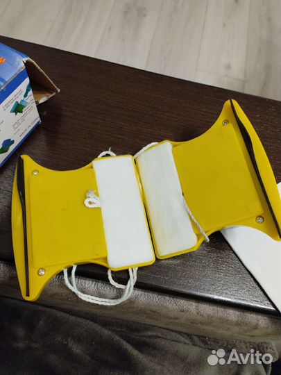 Магнитная щетка для мытья окон