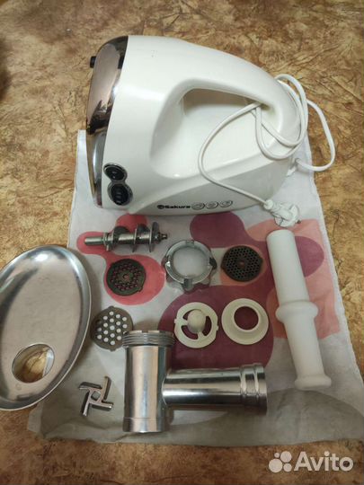 Электро мясорубка Sakura SA-6406