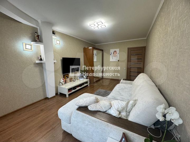 1-к. квартира, 43,3 м², 1/10 эт.