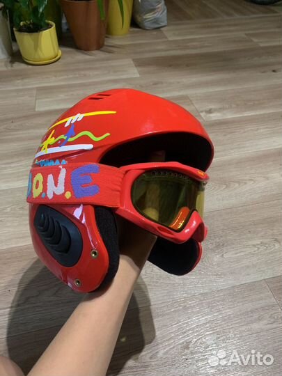 Шлем горнолыжный bone