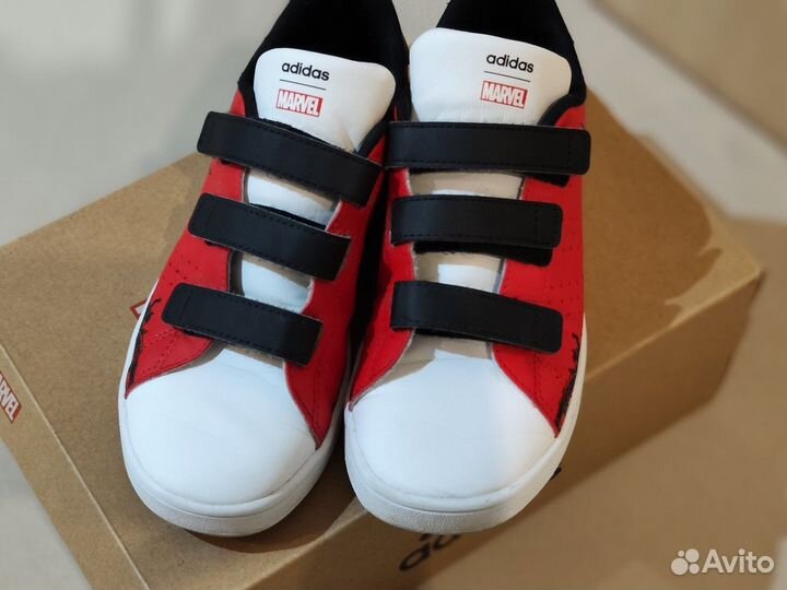 Кроссовки adidas marvel 34