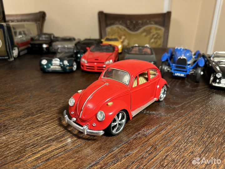 1:18 Bugatti, Ford Thunderbird, Dodge, Morgan