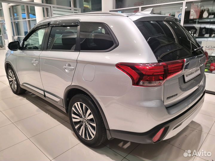 Mitsubishi Outlander 2.0 CVT, 2018, 79 679 км