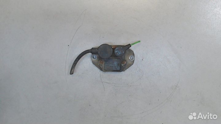 Коммутатор зажигания Mercedes 124, 1990