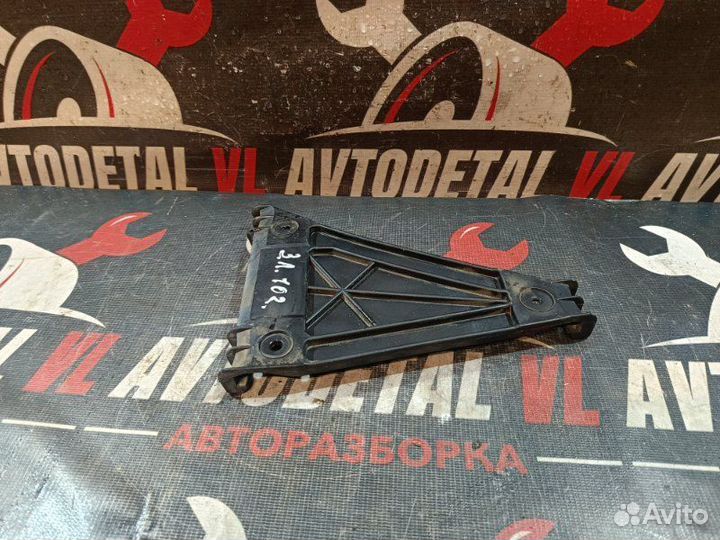 Кронштейн бампера задний левый Audi A4 B5