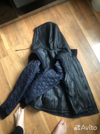 Продам куртку осеннюю
